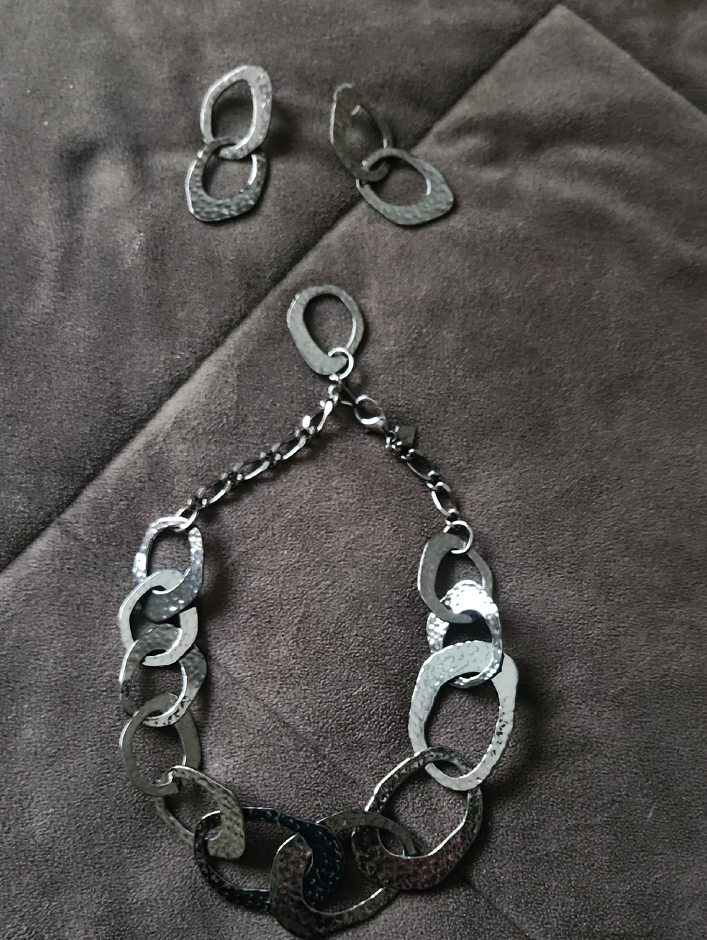 Hammered Link Necklace and Earring Set - Black Silver Tone by Sequin